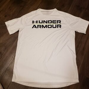 Under Armour White Dri-Fit Short Sleeve Men's Pullover Shirt Sz M